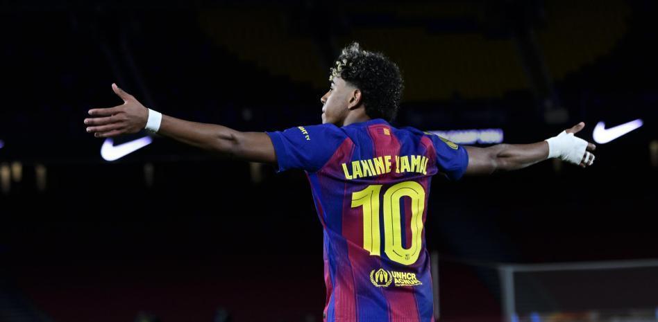 世界杯客户端升级说明-亚马尔：感谢与我们同在的巴萨球迷，接下来的赛季仍值得期待